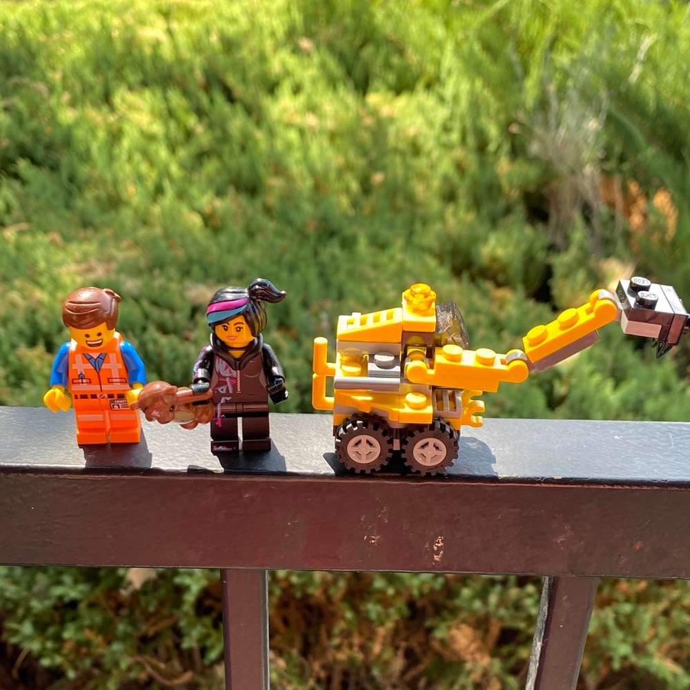 LEGO Emmett and Wild Style with crane